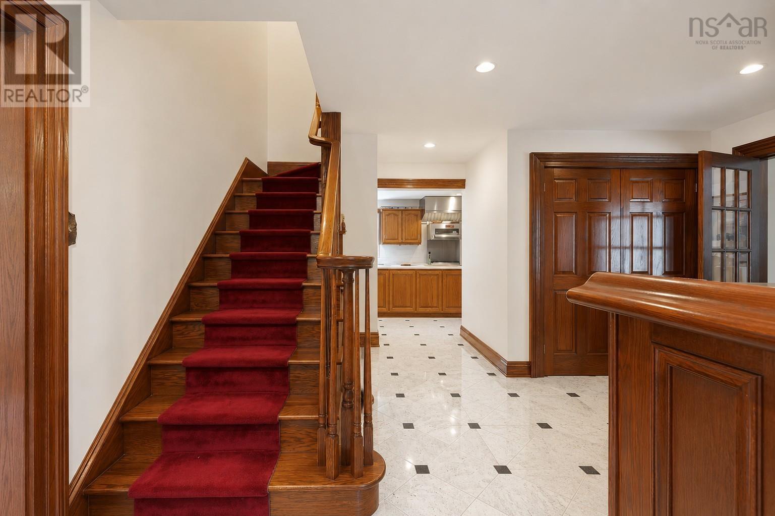 183 New Russell Road - 34