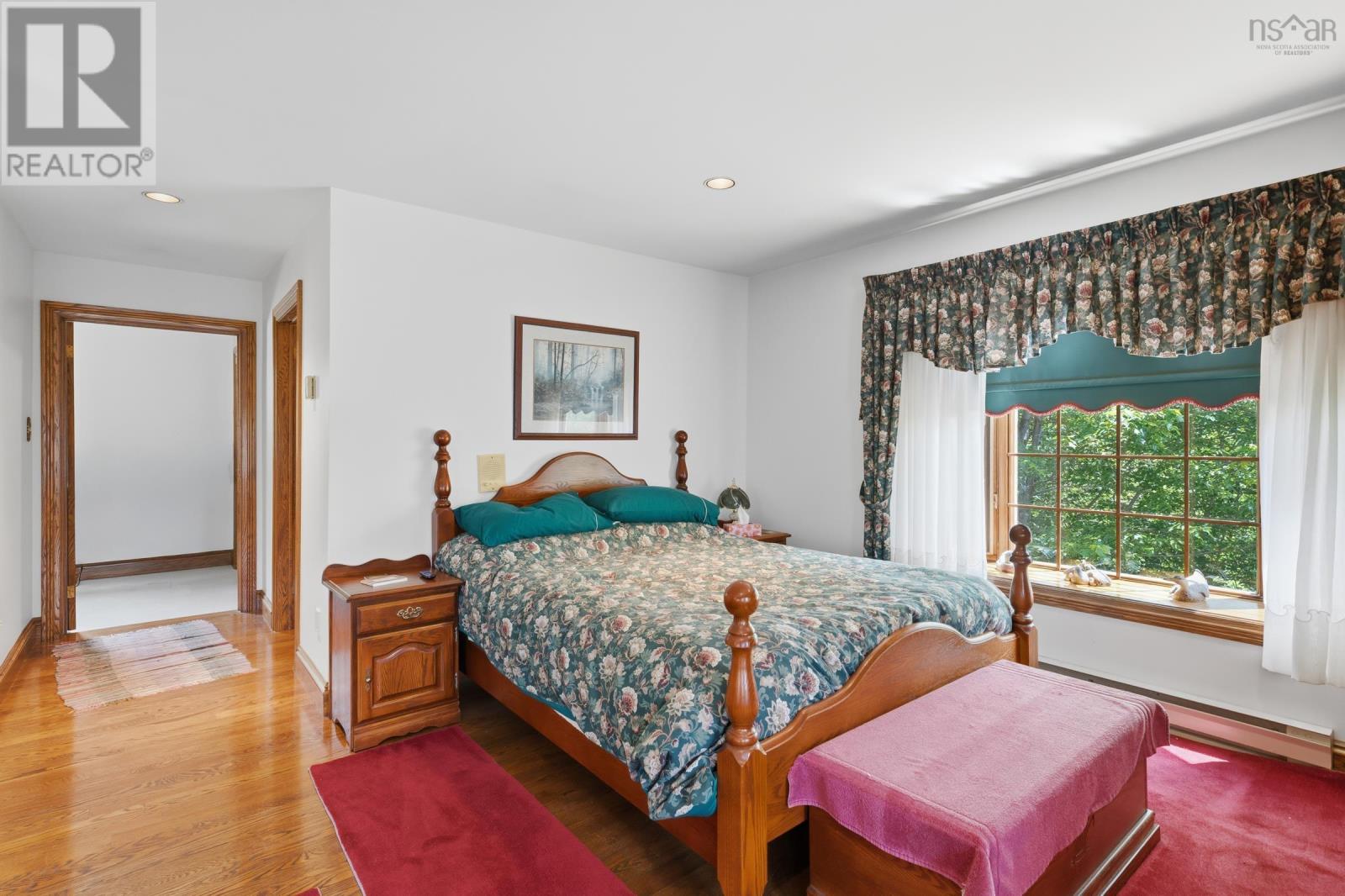 183 New Russell Road - 35
