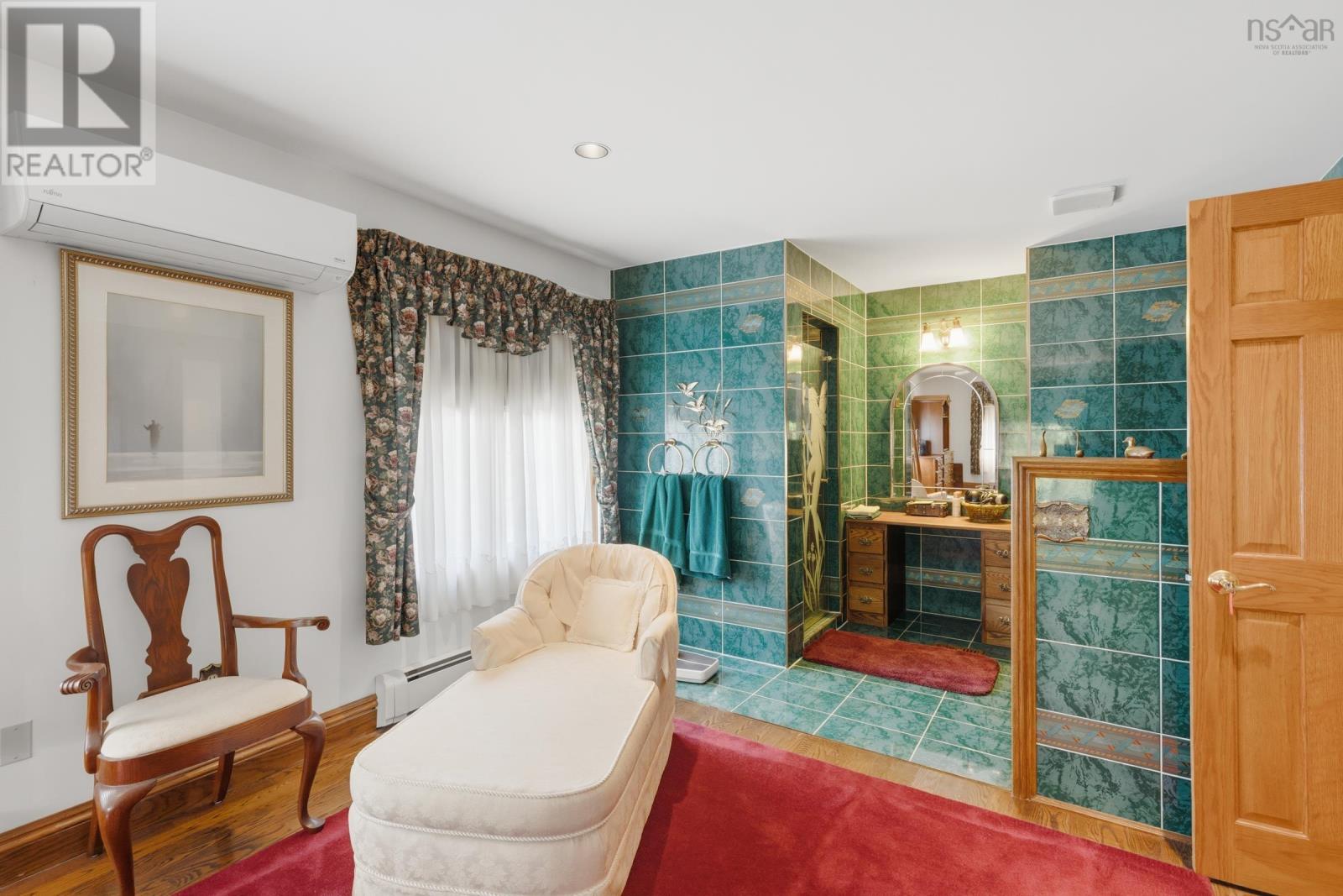183 New Russell Road - 37