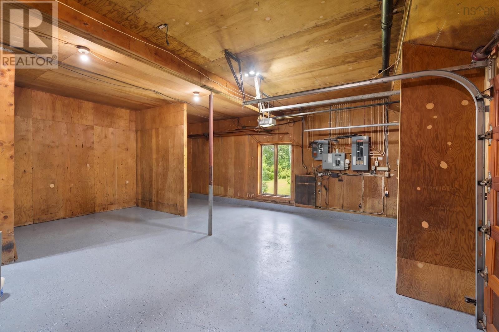 183 New Russell Road - 46