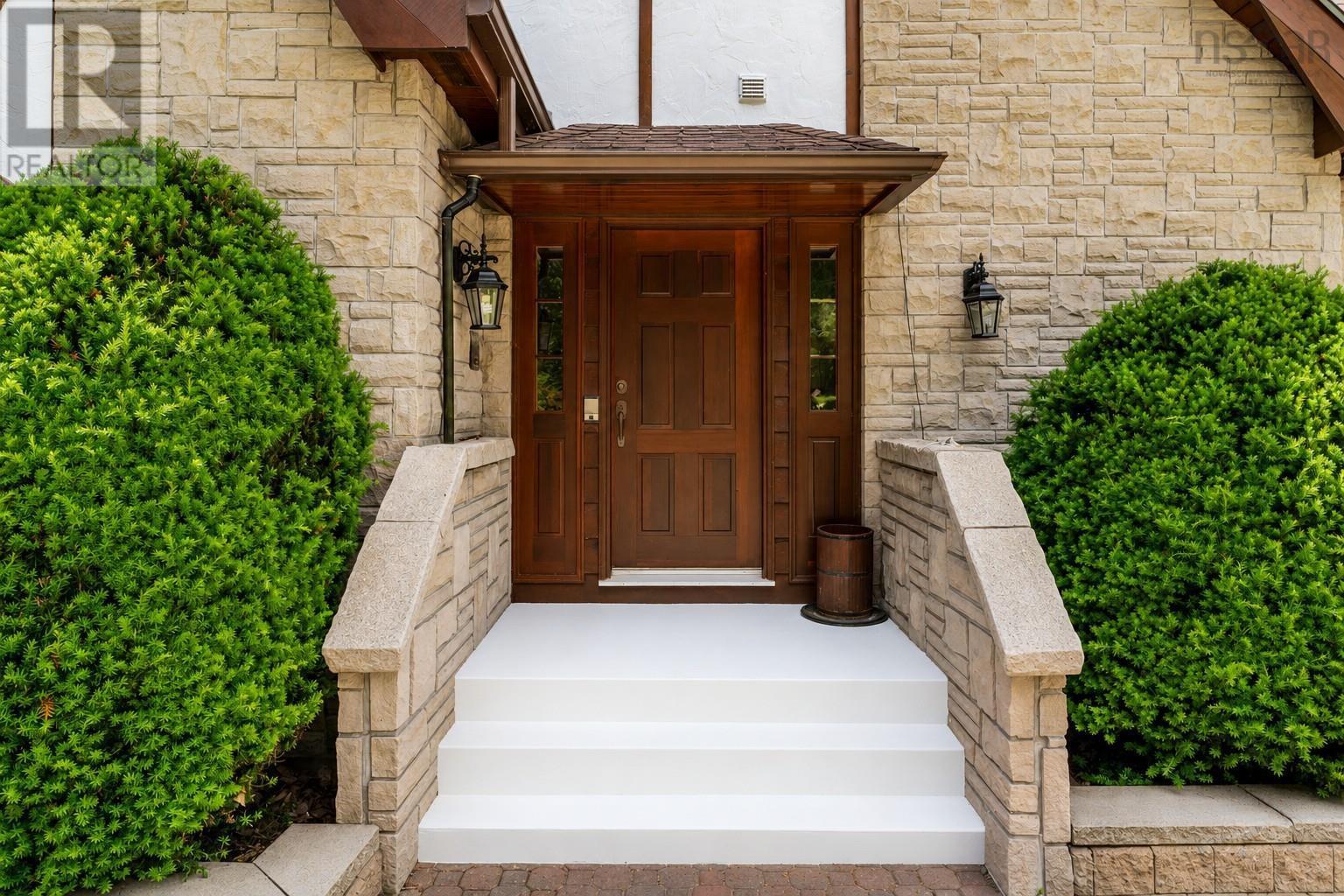 183 New Russell Road - 5