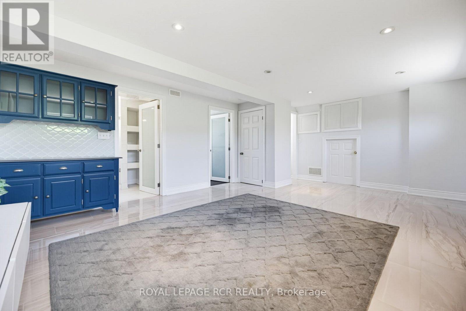 13 MCDOWELL STREET - Image 32