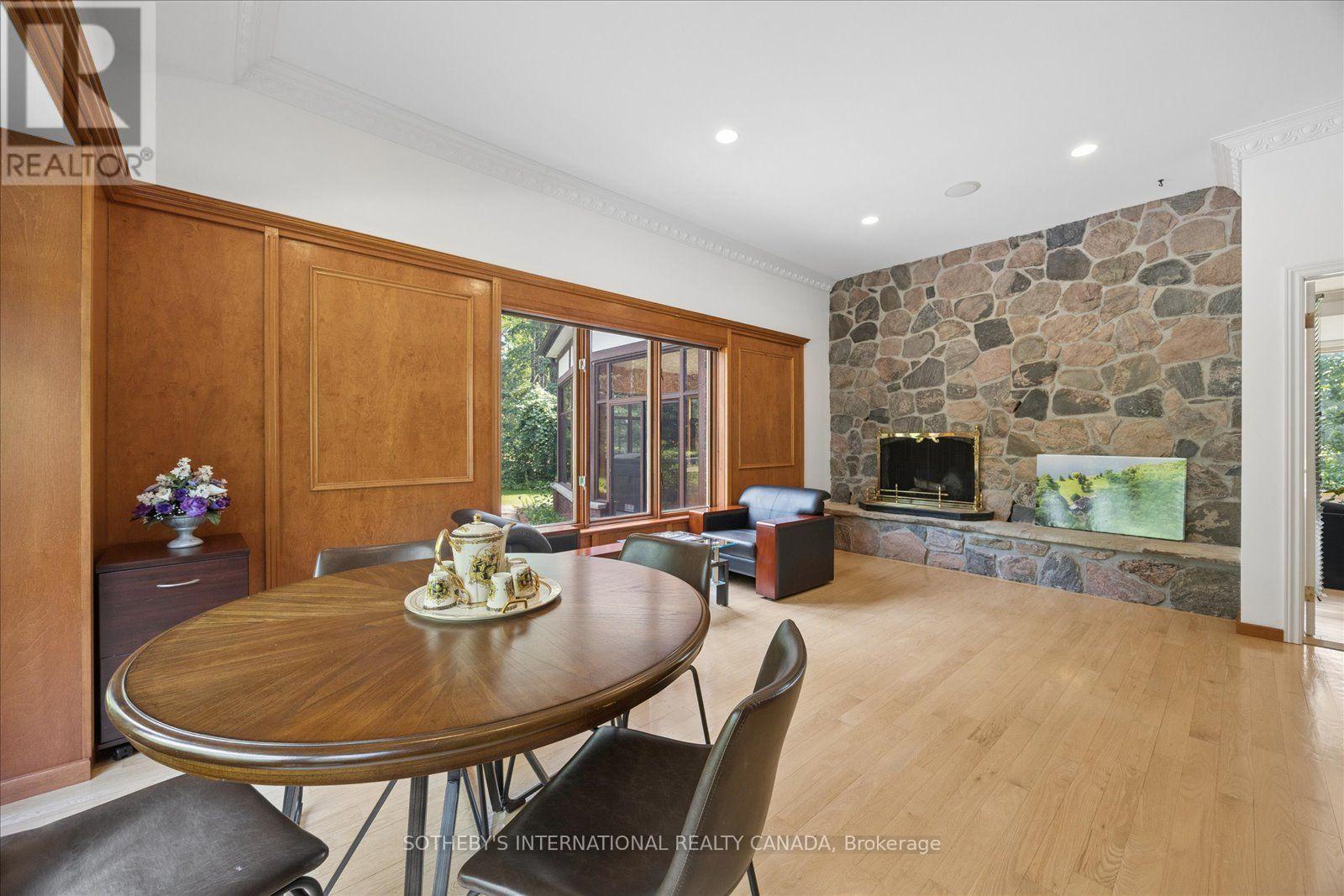 1515 HAWKSWOOD DRIVE - 18