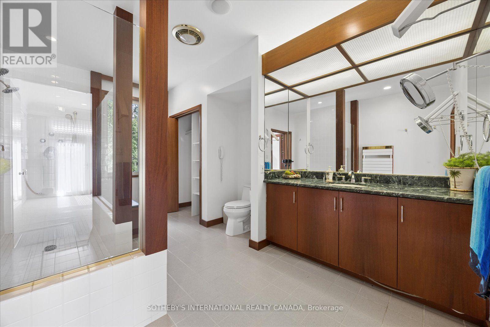 1515 HAWKSWOOD DRIVE - 21