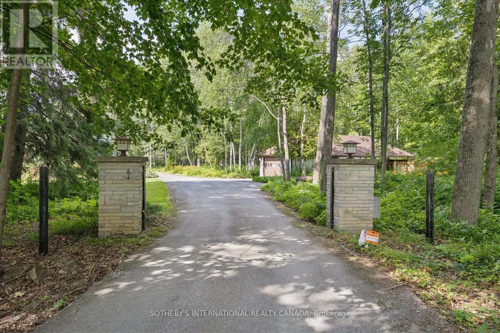 1515 HAWKSWOOD DRIVE - 50