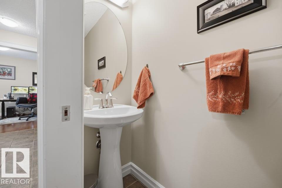 1028 APPLETON PT — photo 17