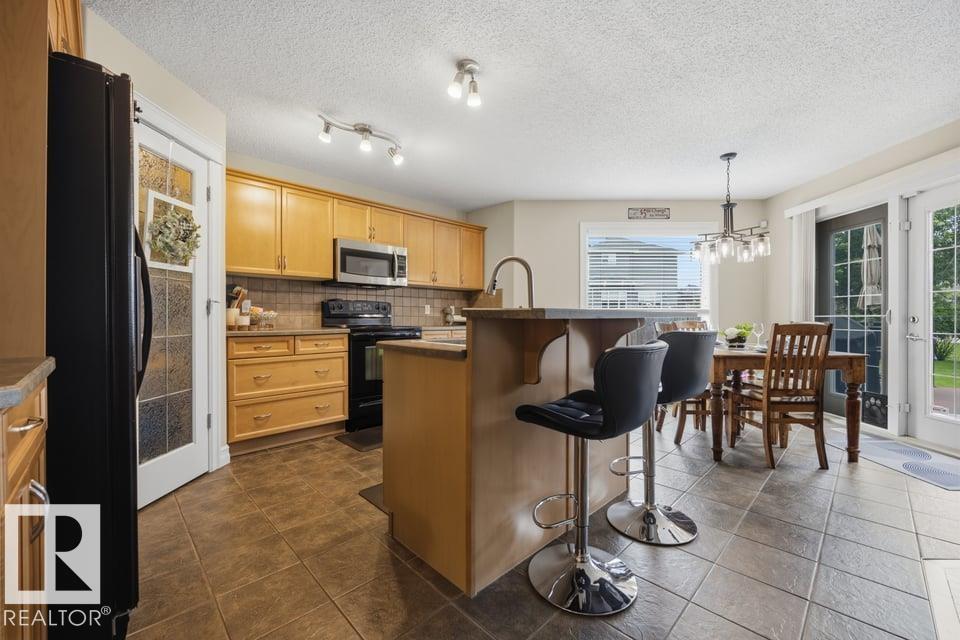 1028 APPLETON PT — photo 20