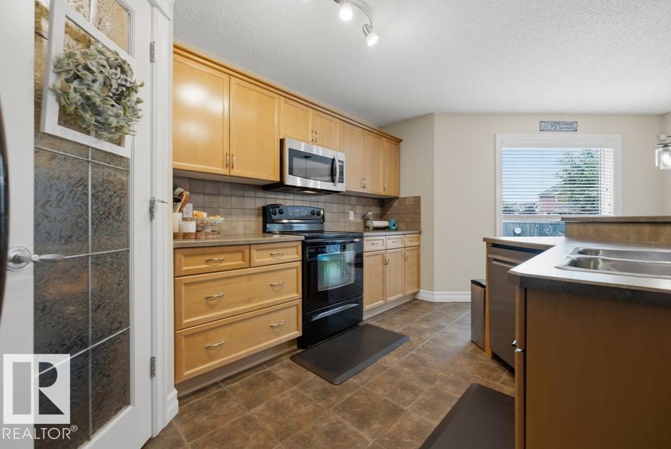 1028 APPLETON PT — photo 21