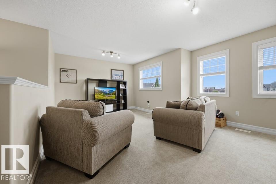 1028 APPLETON PT — photo 33