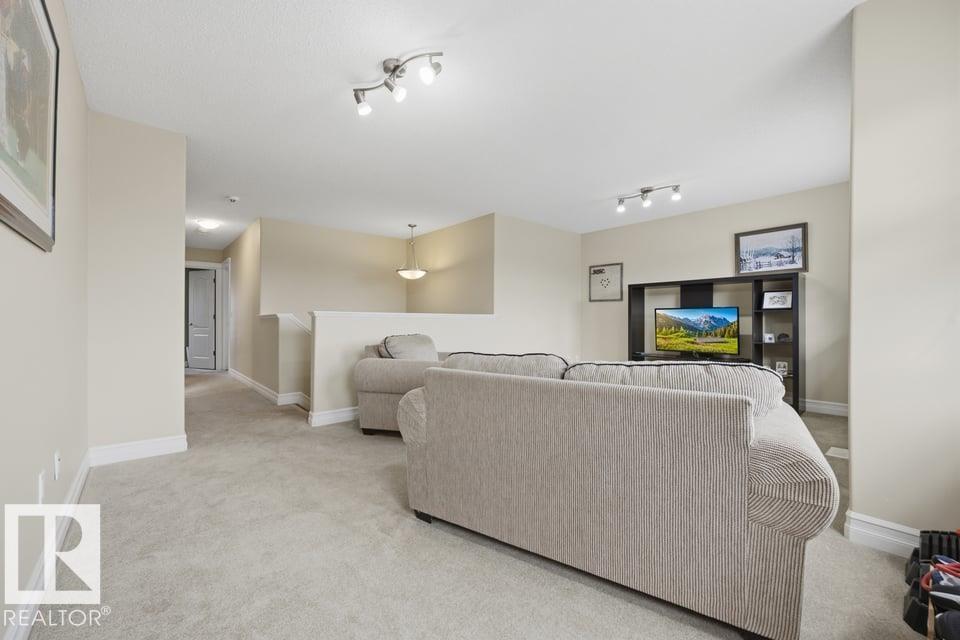 1028 APPLETON PT — photo 35
