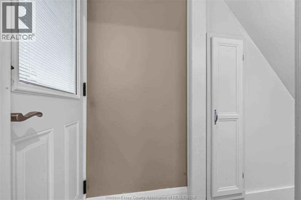 4171 ROSELAND DRIVE West - Image 32