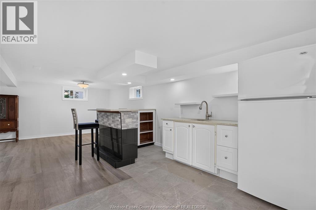 4171 ROSELAND DRIVE West - Image 33