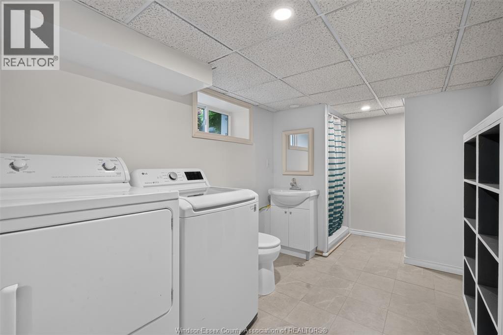 4171 ROSELAND DRIVE West - Image 39
