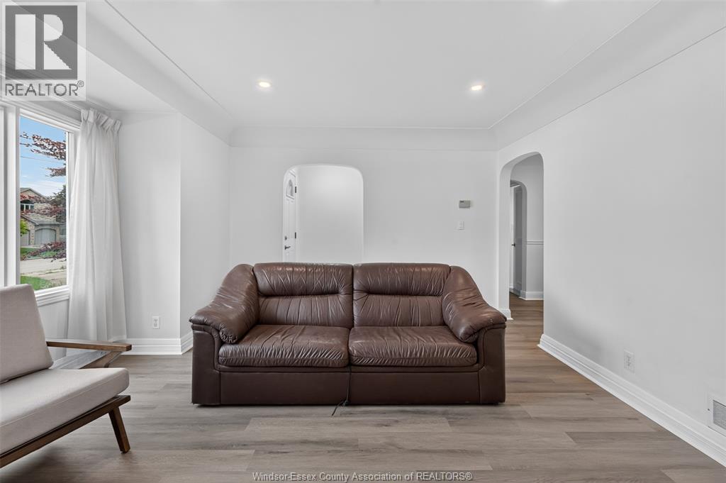 4171 ROSELAND DRIVE West - Image 9