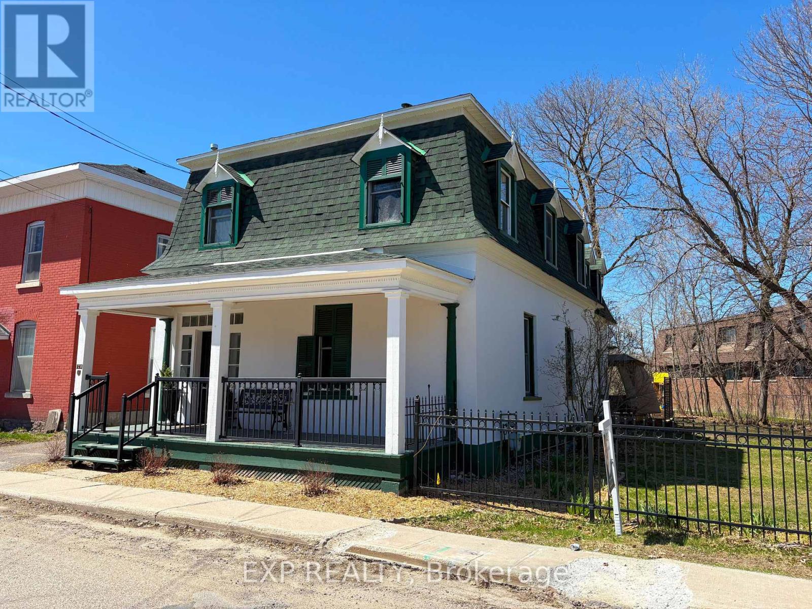 128 RENFREW AVENUE E, Ottawa. Luxury613. By Peter Sagos - Image 1