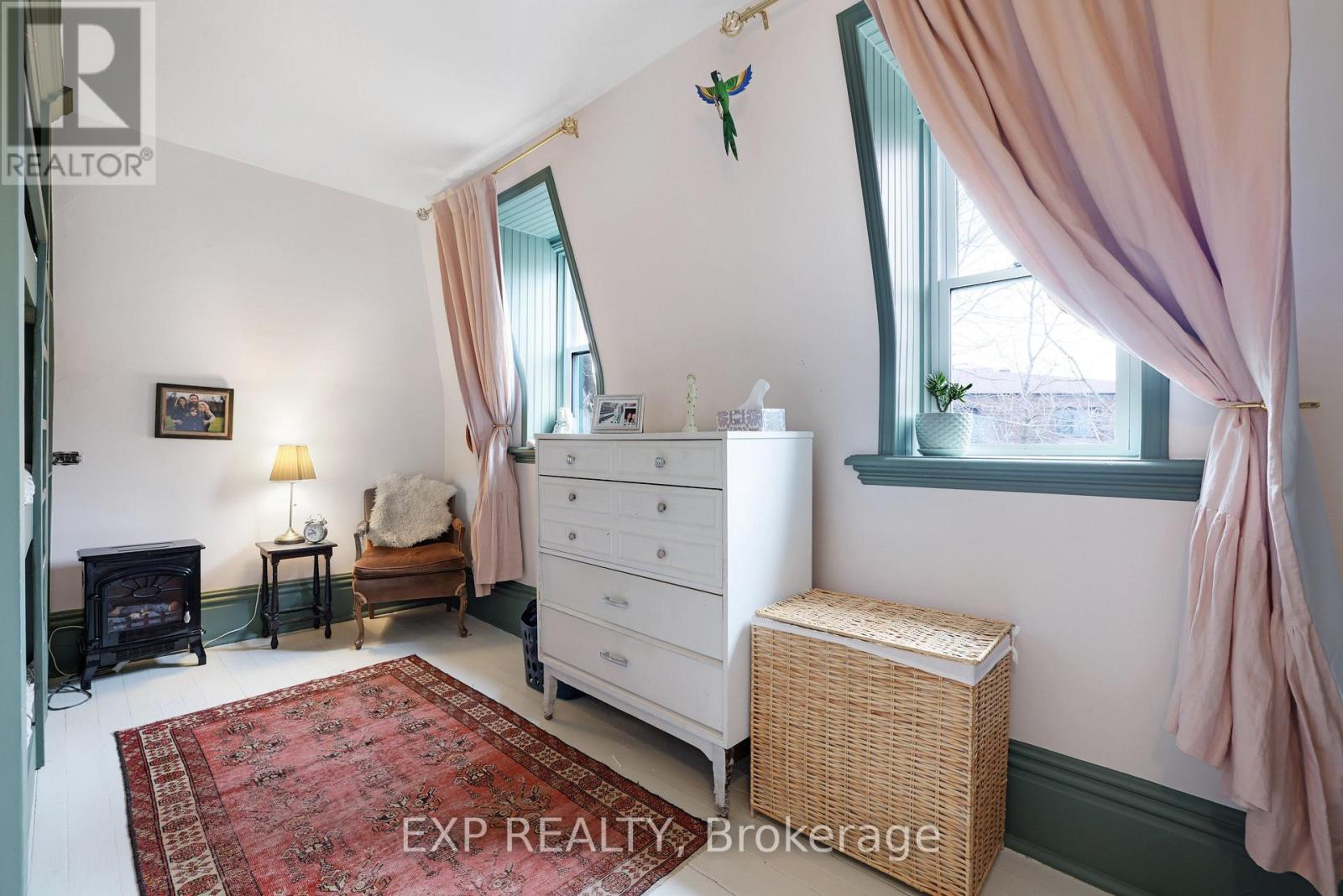 128 RENFREW AVENUE E, Ottawa. Luxury613. By Peter Sagos - Image 28