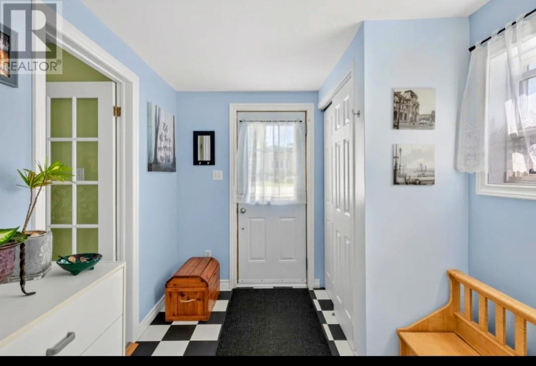 31 Curtiss Avenue - Image 5