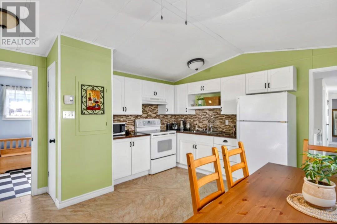 31 Curtiss Avenue - Image 9