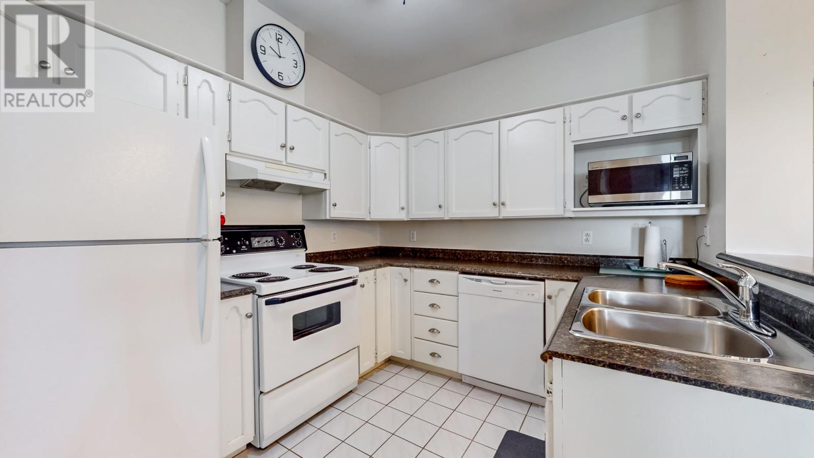 #404 22 Flavin Street - 10