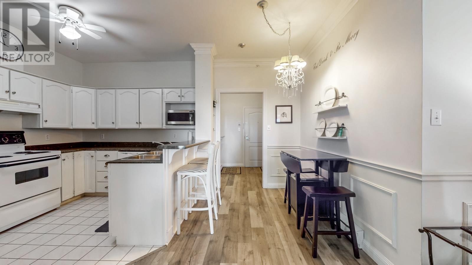 #404 22 Flavin Street - 11