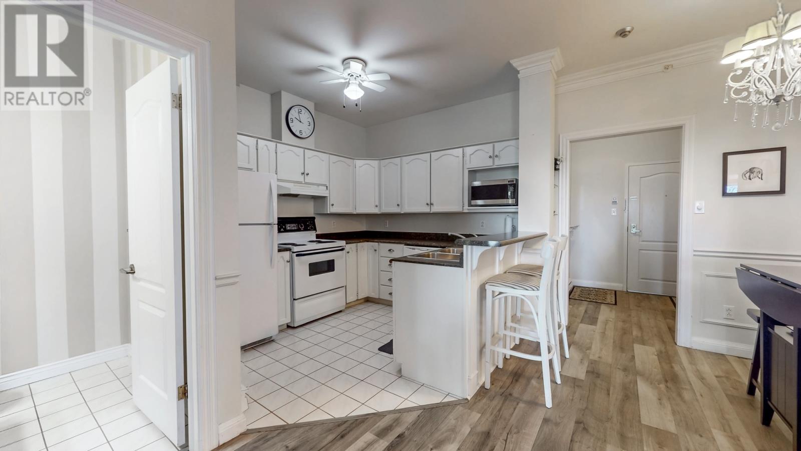 #404 22 Flavin Street - 12