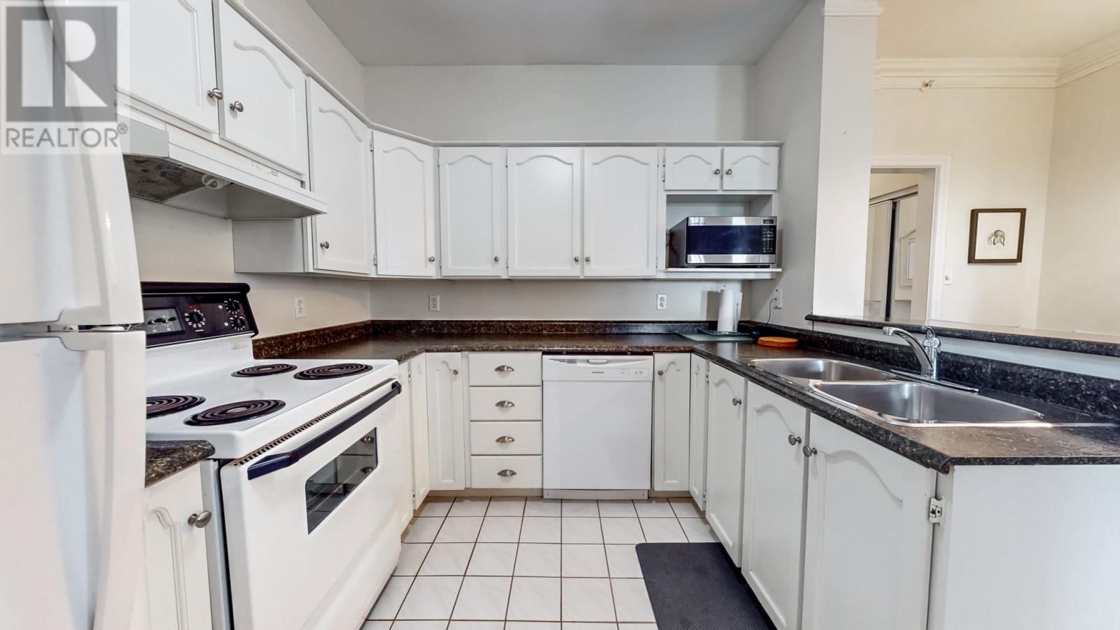 #404 22 Flavin Street - 8