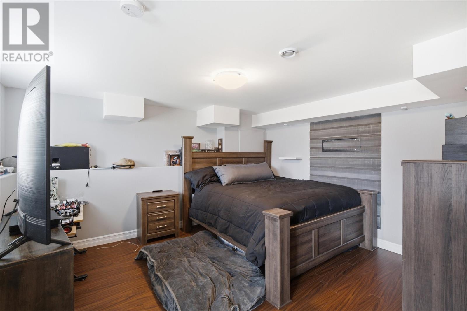 31 Howard Avenue - 17