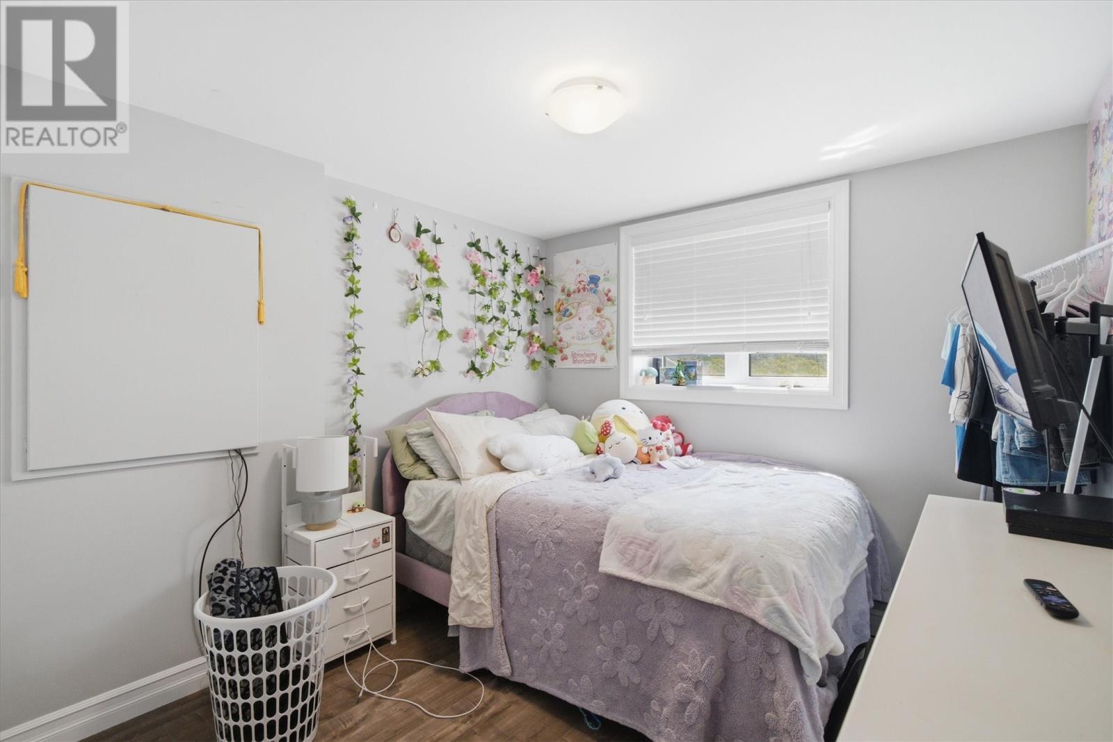 31 Howard Avenue - 23