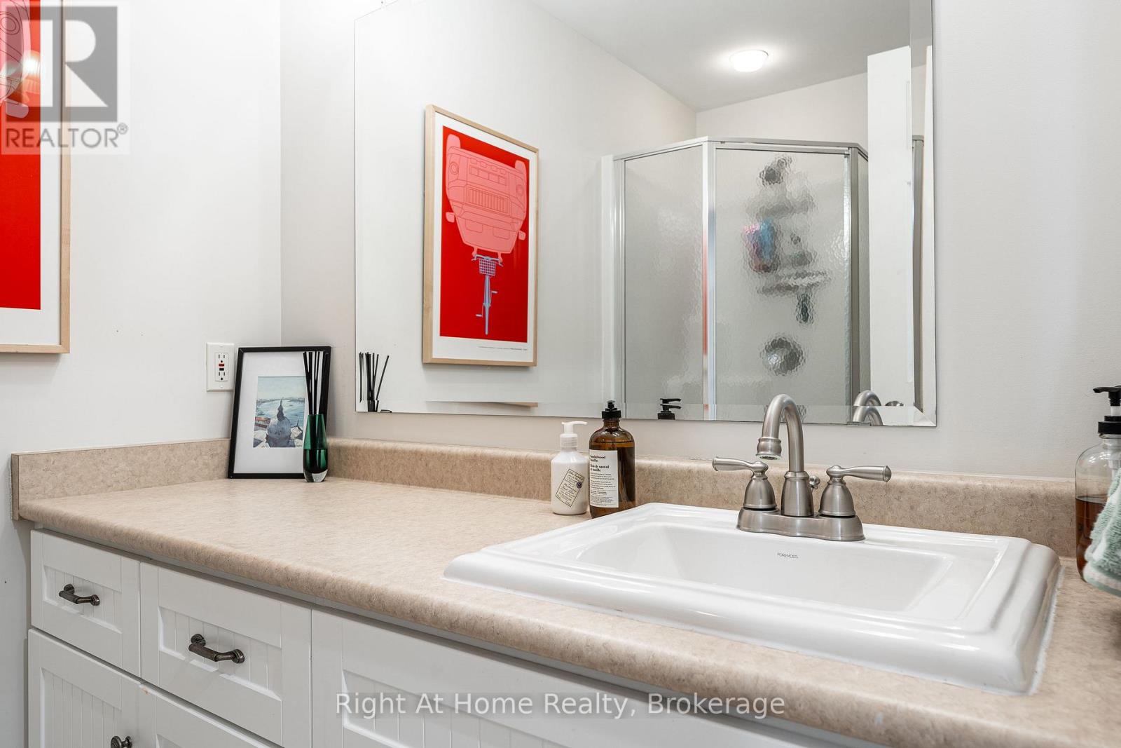 98 ABRAHAM DRIVE - Image 21