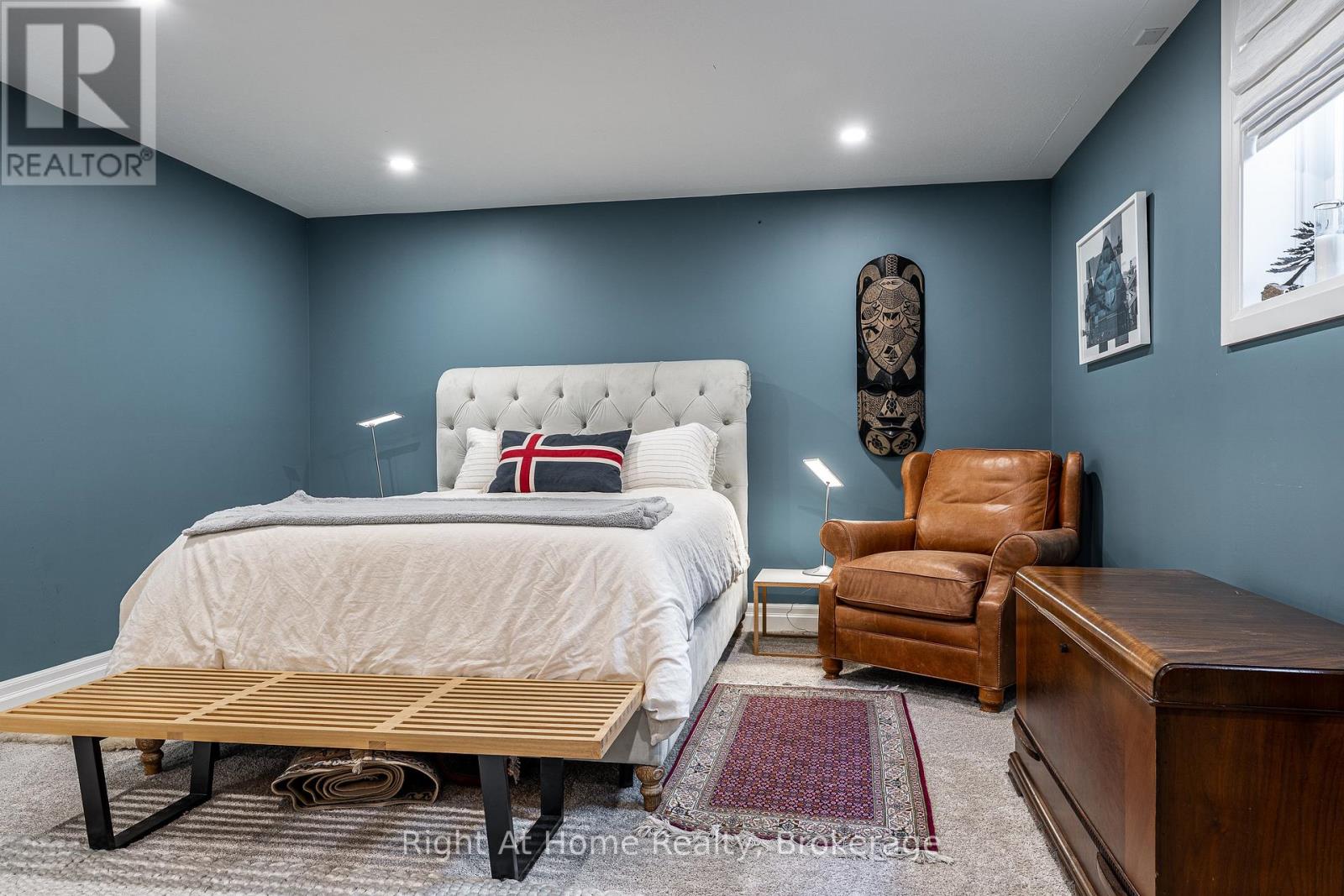 98 ABRAHAM DRIVE - 34