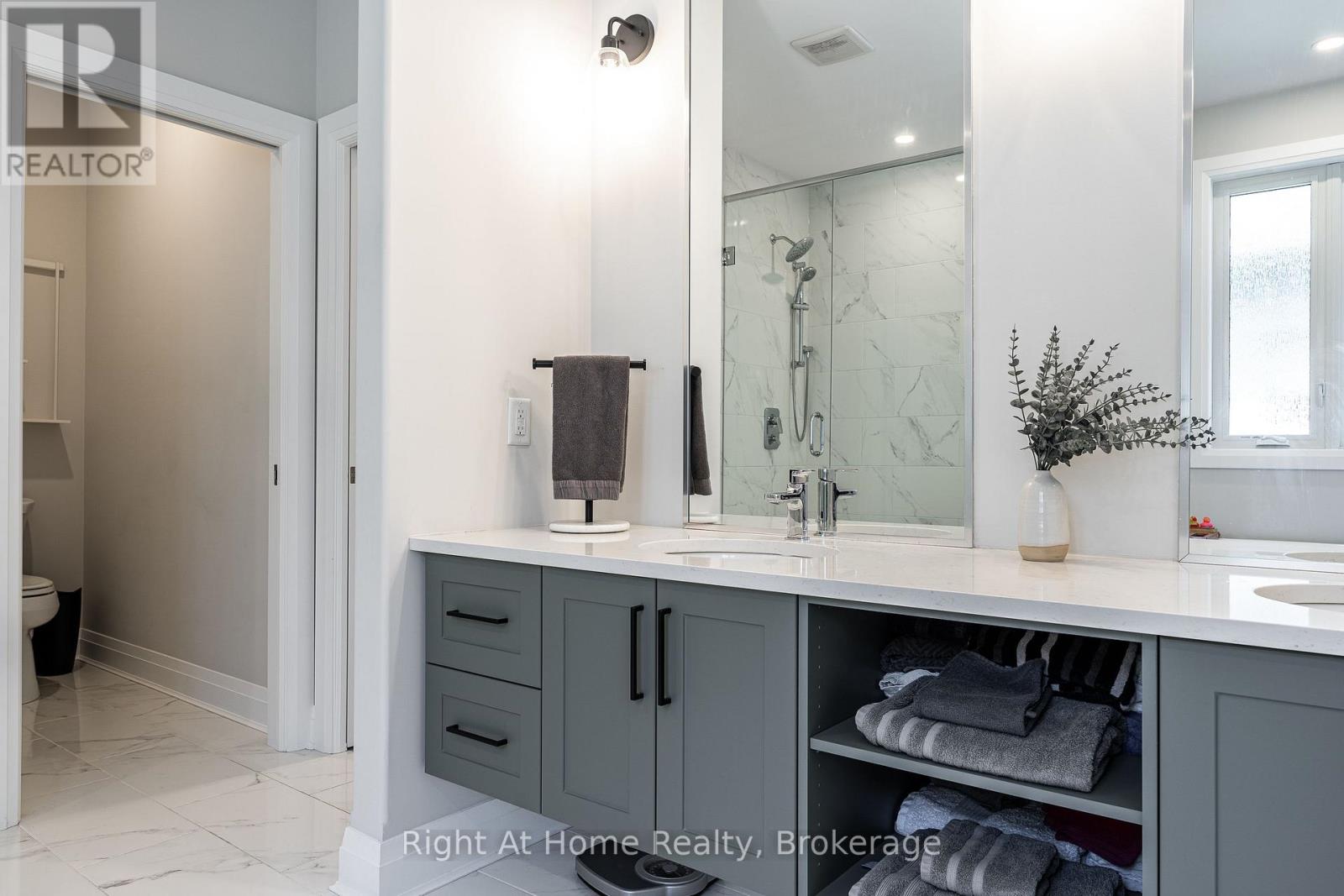 206 ORR STREET - 32