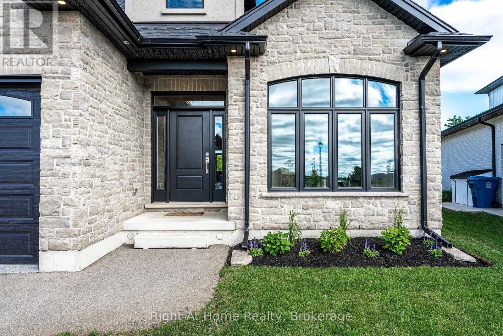 206 ORR STREET - 47