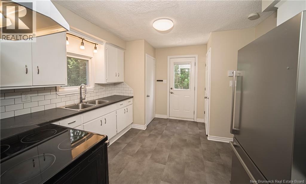 243 Sunrise Estates Drive - Image 29