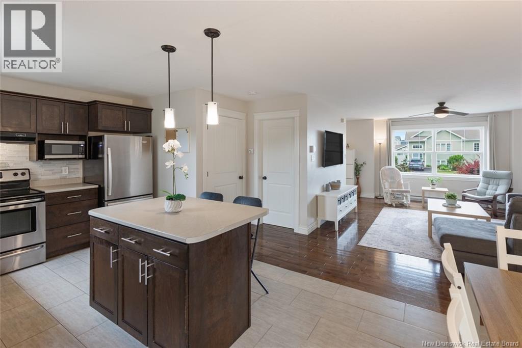 112 Holland Drive - Image 2