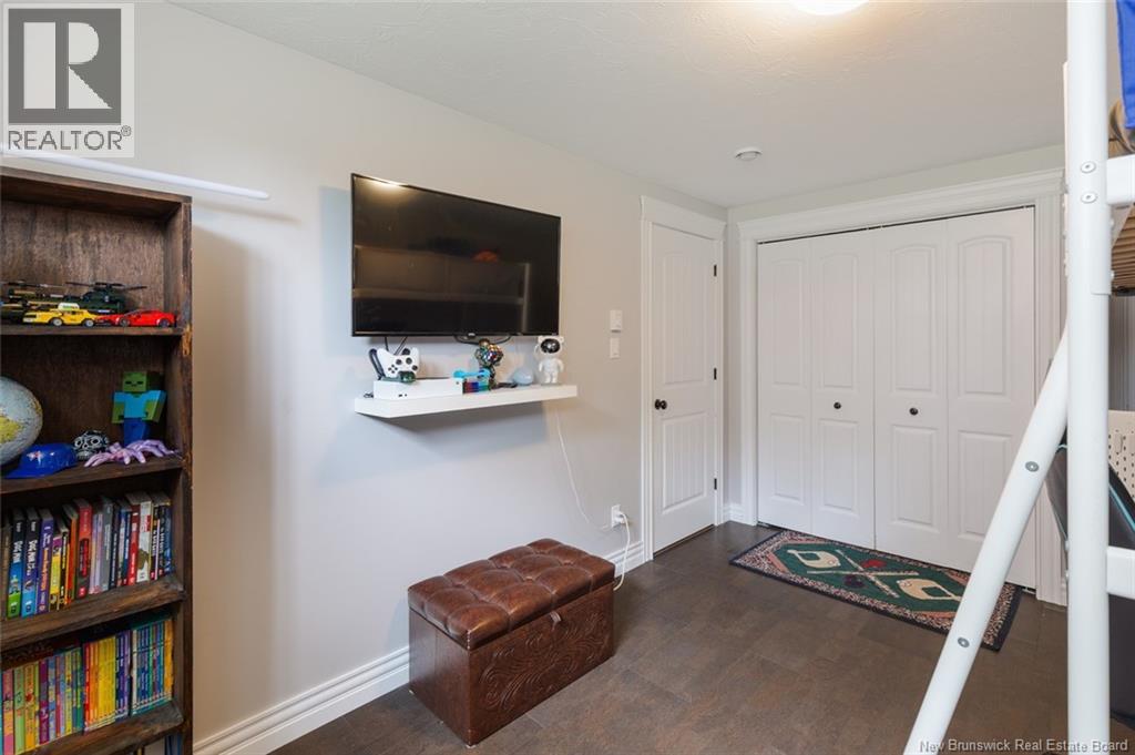 112 Holland Drive - Image 28