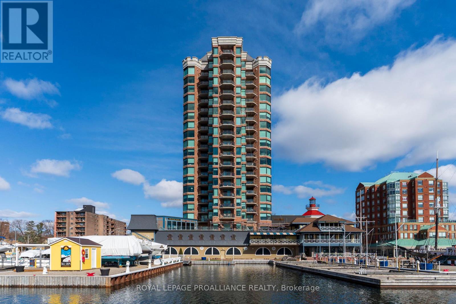 #1602 15 ST ANDREW STREET - 1