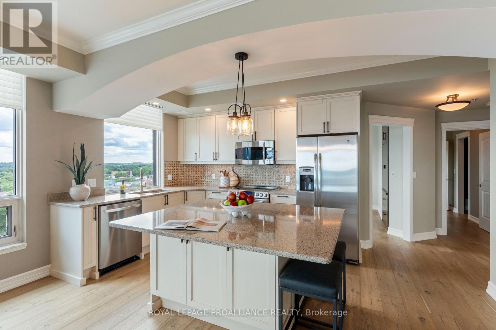 #1602 15 ST ANDREW STREET - 18