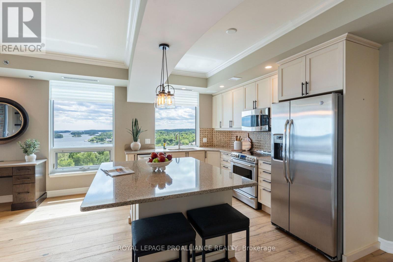 #1602 15 ST ANDREW STREET - 20
