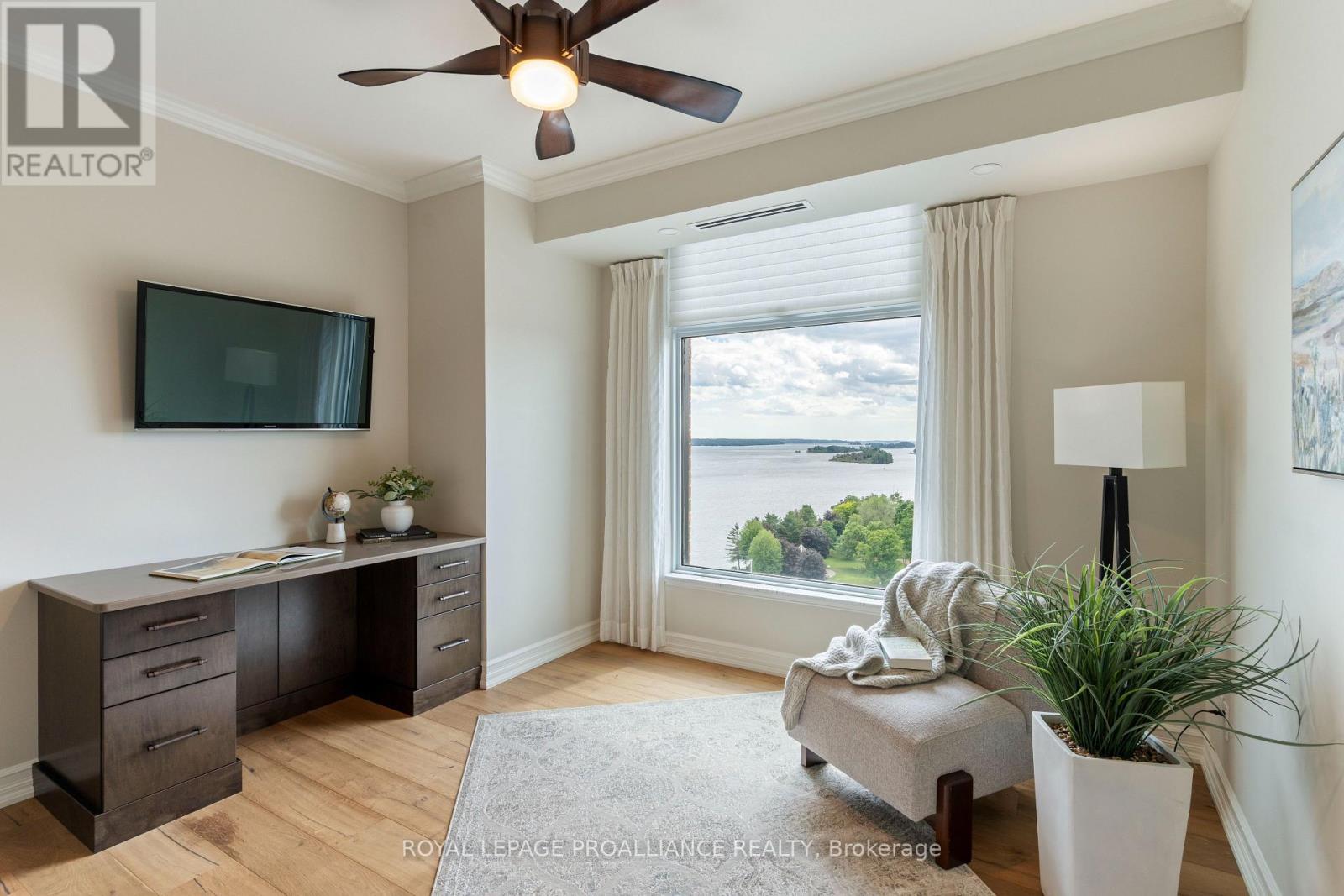 #1602 15 ST ANDREW STREET - 27