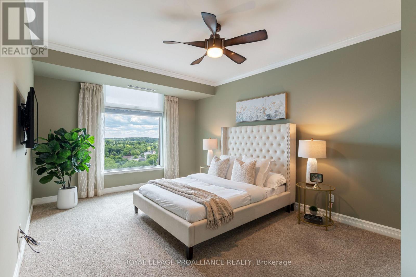 #1602 15 ST ANDREW STREET - 30