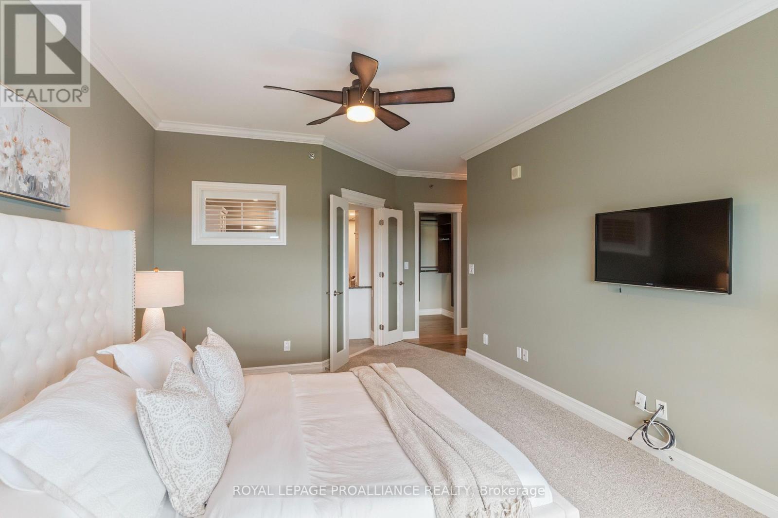 #1602 15 ST ANDREW STREET - 33