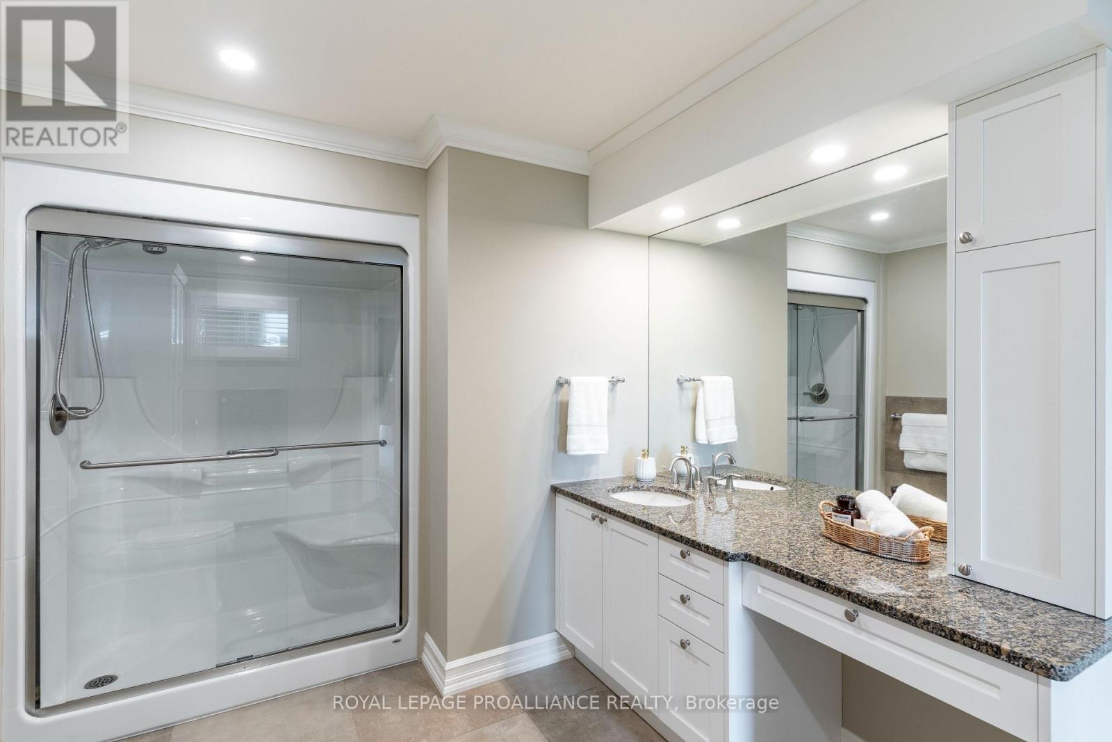 #1602 15 ST ANDREW STREET - 36