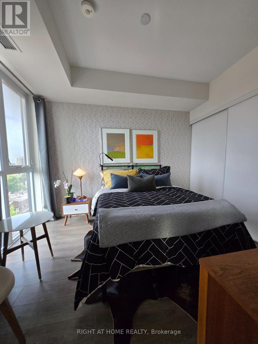 #715 2301 DANFORTH AVENUE - 12