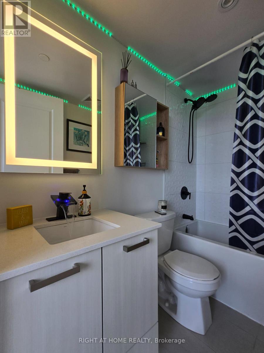 #715 2301 DANFORTH AVENUE - 21
