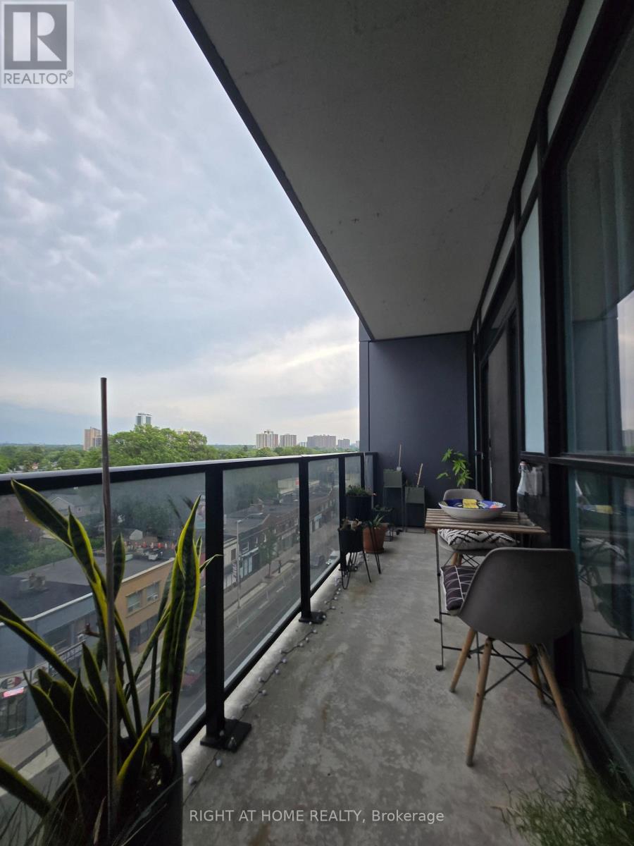 #715 2301 DANFORTH AVENUE - 25