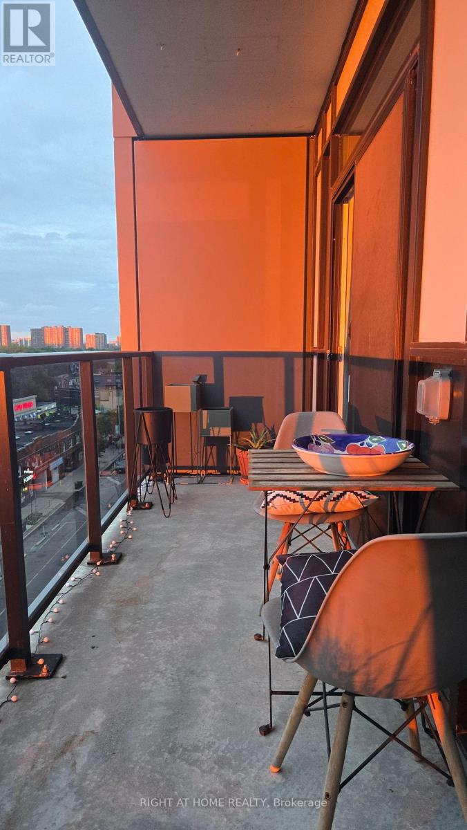 #715 2301 DANFORTH AVENUE - 26