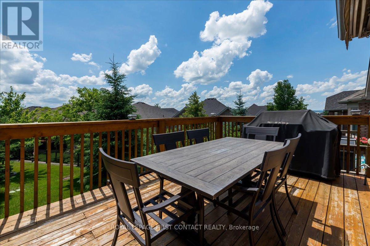 222 RIDGE WAY - 15