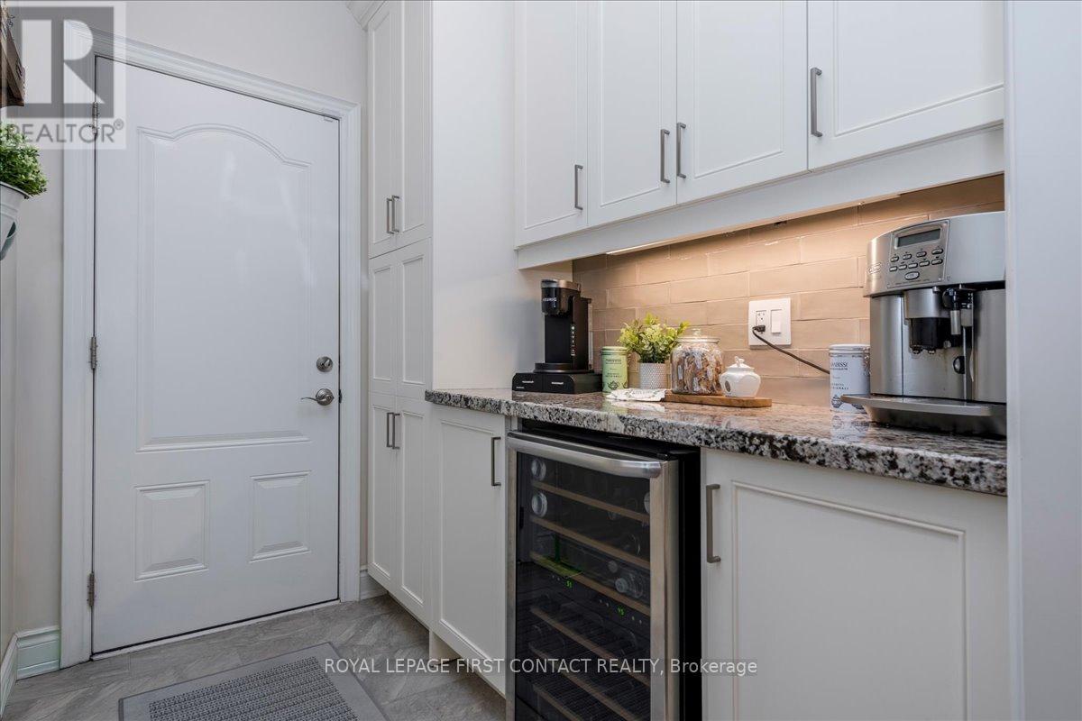 222 RIDGE WAY - 19