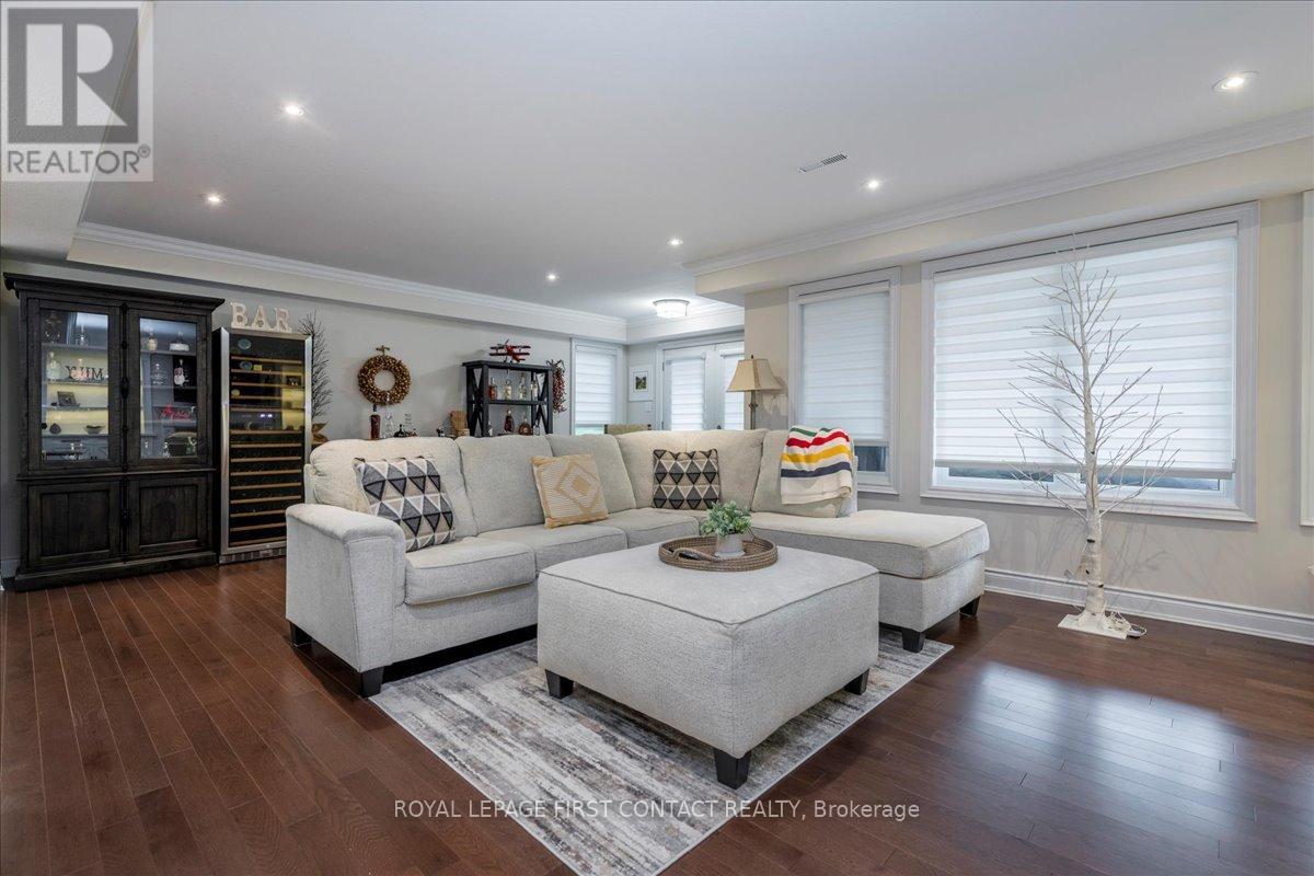 222 RIDGE WAY - 24