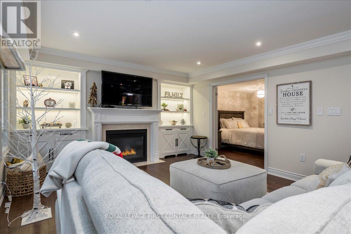 222 RIDGE WAY - 26